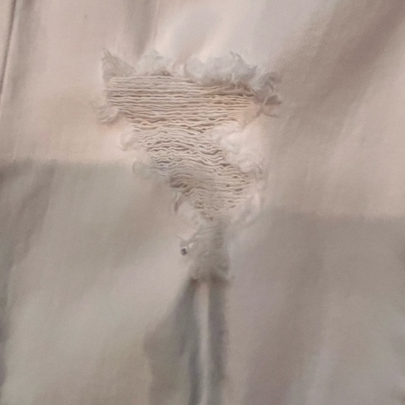 True Religion button fly white distressed jeans; excellent preowned condition;26 - Picture 6 of 6